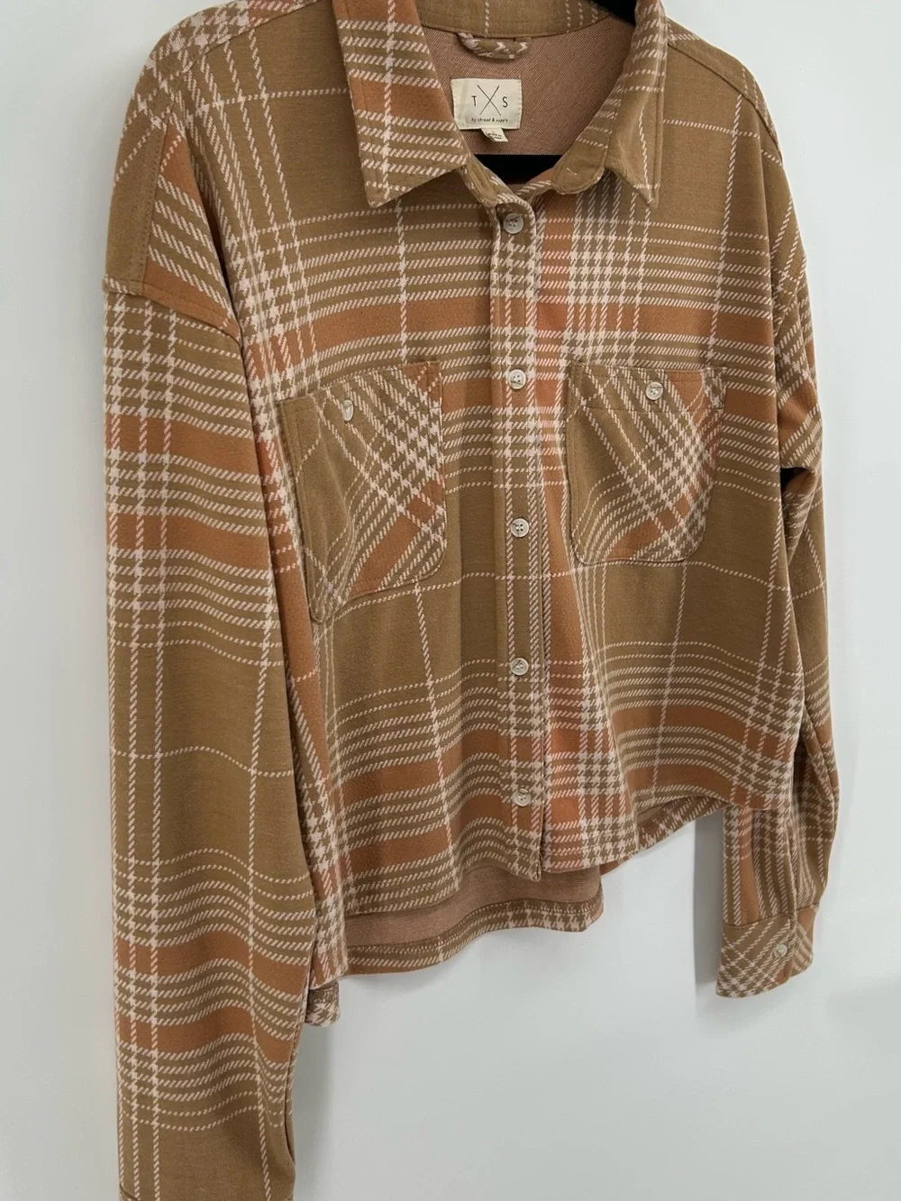 Thread & Supply TXS Tan Cream Plaid Cropped Shacket Shirt Size L Cozy Normcore - Picture 4 of 7